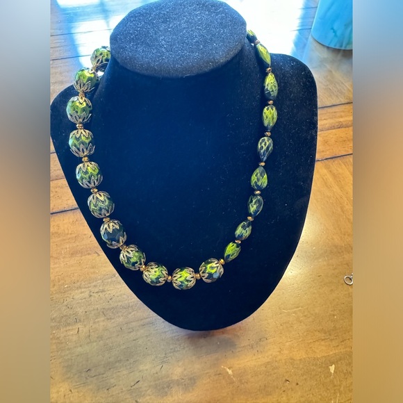 Jewelry Bundle - Green Color 9 Necklaces - Picture 5 of 12